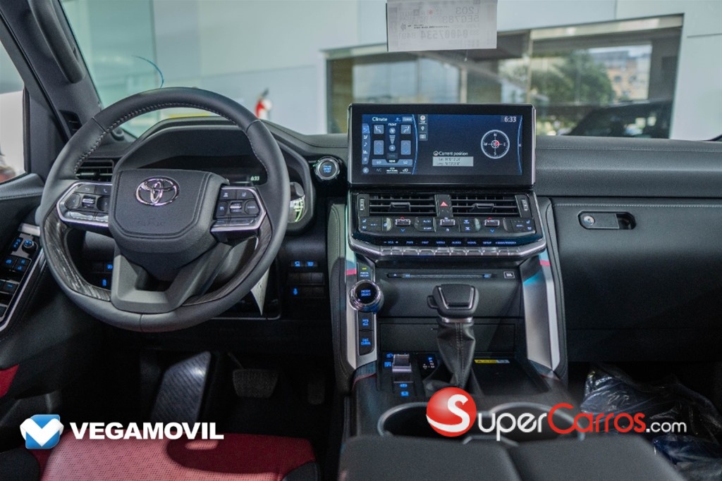 2027 Toyota Land Cruiser VXR — foto 10 / 12