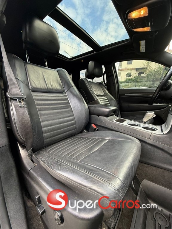 2018 Jeep Grand Cherokee — foto 12 / 12
