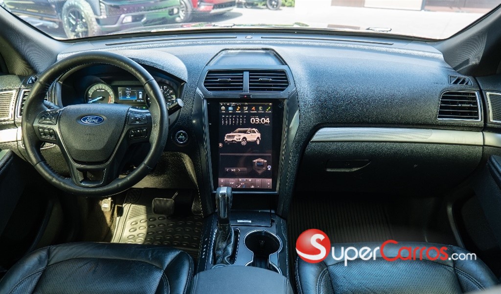 2016 Ford Explorer XLT 4WD — foto 3 / 9