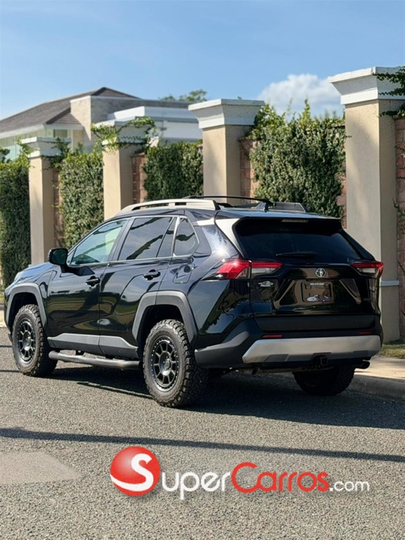 2021 Toyota RAV4 Adventure — foto 9 / 10
