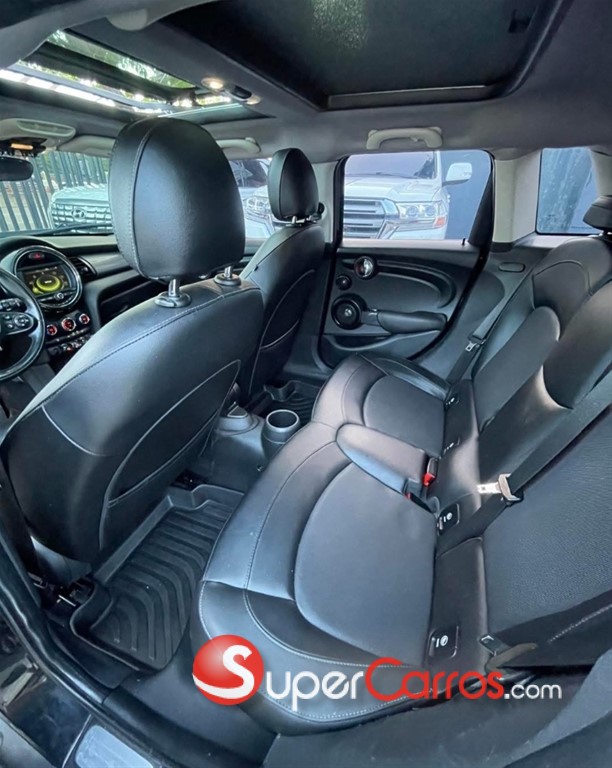 2015 Mini Cooper — foto 8 / 9