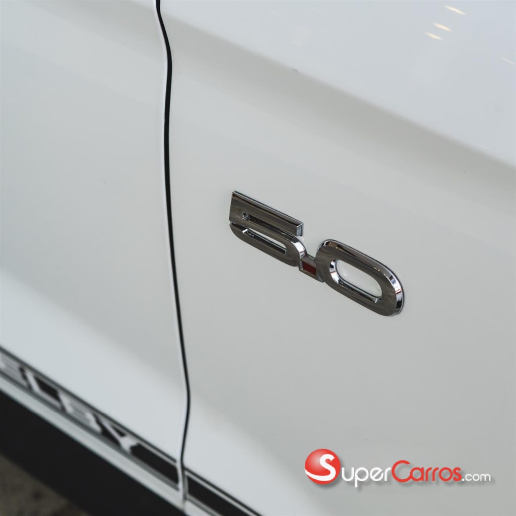 2022 Ford Mustang GT — foto 6 / 11