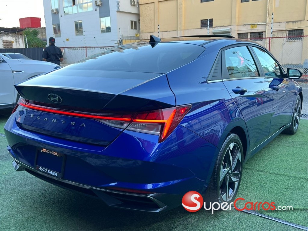 2021 Hyundai Elantra SEL — foto 6 / 12