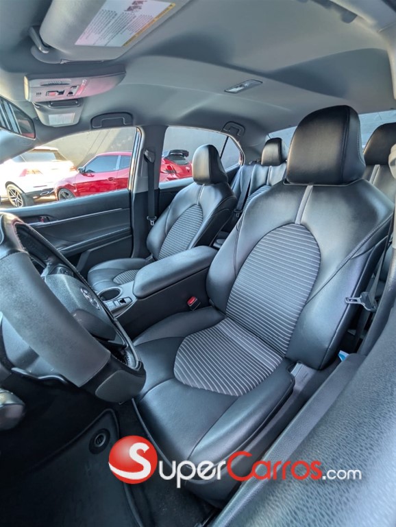 2022 Toyota Camry SE — foto 9 / 12