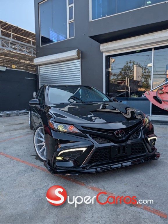 2022 Toyota Camry SE — foto 11 / 12