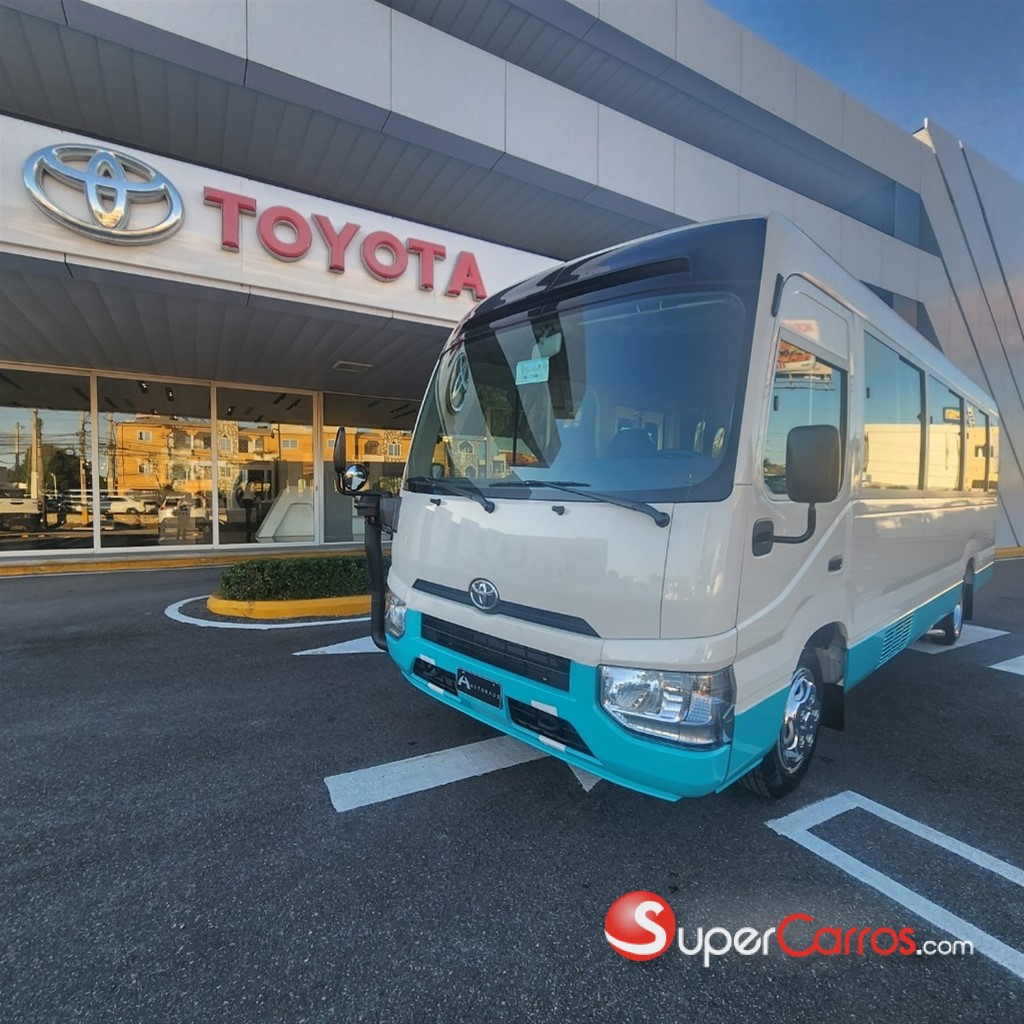 2026 Toyota Coaster — foto 2 / 10