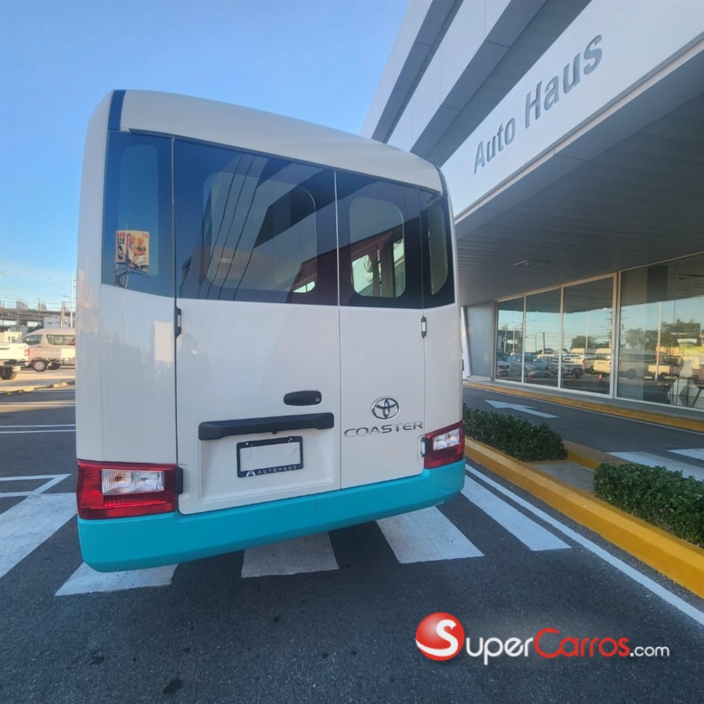 2026 Toyota Coaster — foto 4 / 10