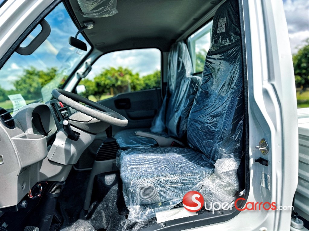 2026 Isuzu Traviz 10 Pies — foto 8 / 12