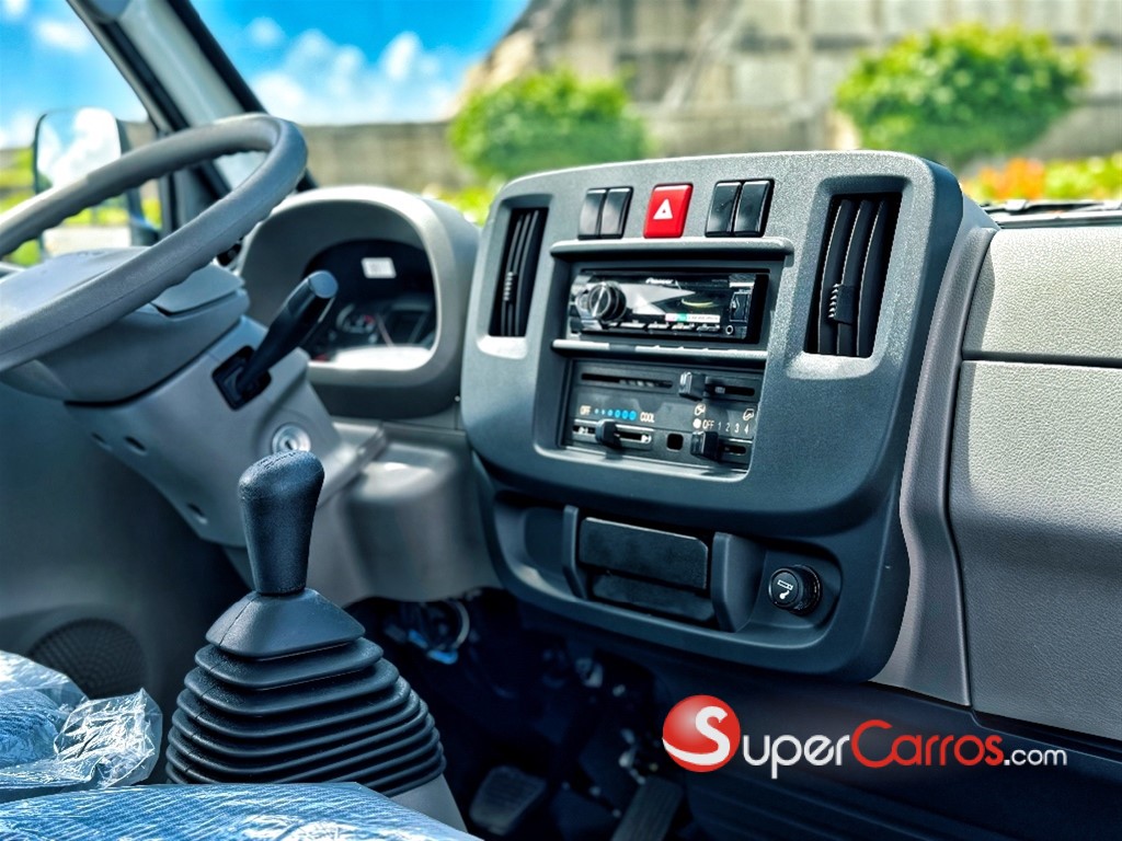 2026 Isuzu Traviz 10 Pies — foto 11 / 12