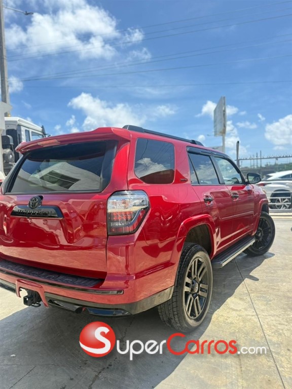 2021 Toyota 4 Runner Limited — foto 4 / 9