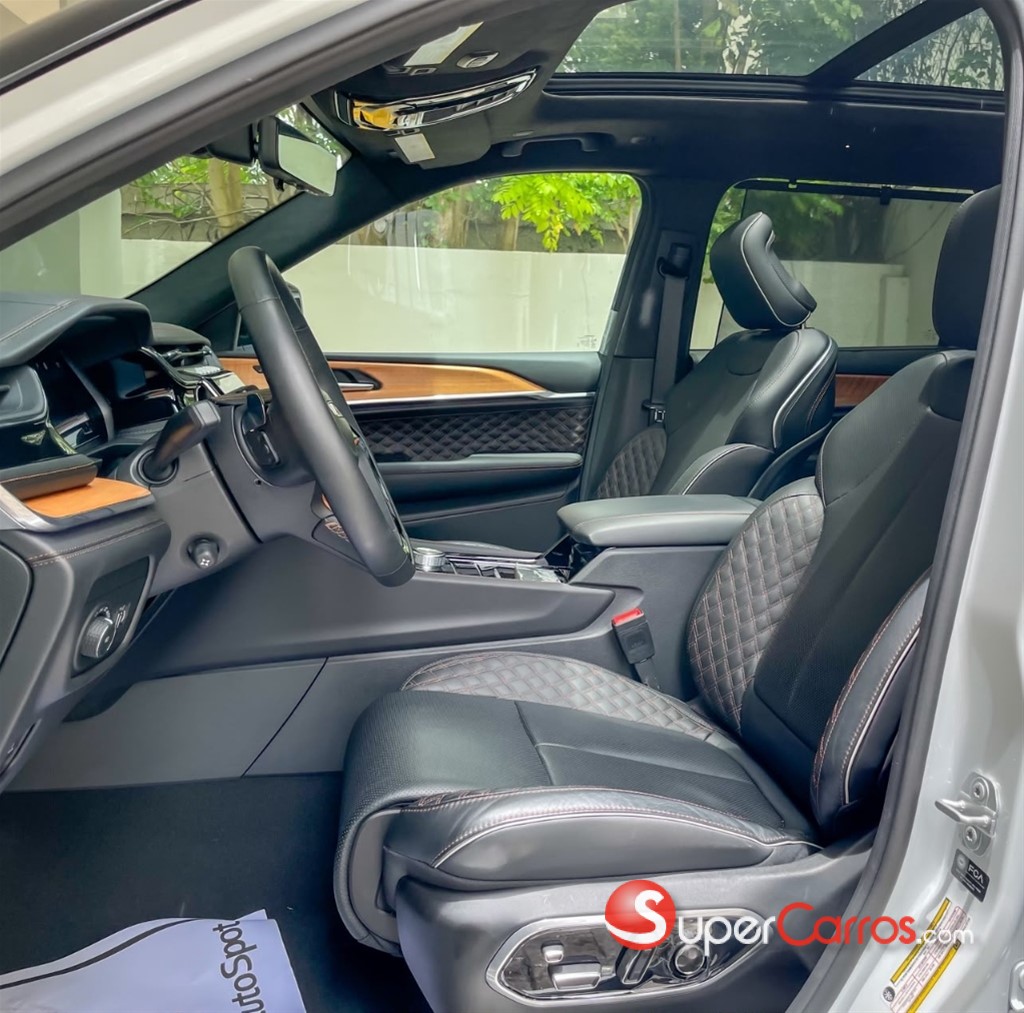2025 Jeep Grand Cherokee Summit Reserve — foto 6 / 12
