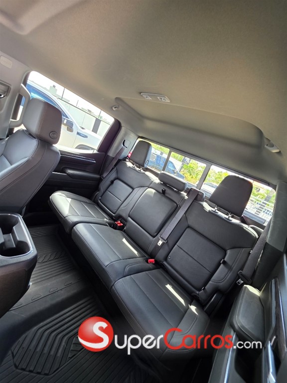 2024 Chevrolet Silverado 1500 LTZ Duramax — foto 9 / 12