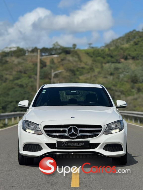 2017 Mercedes-Benz Clase C 250 — foto 9 / 12