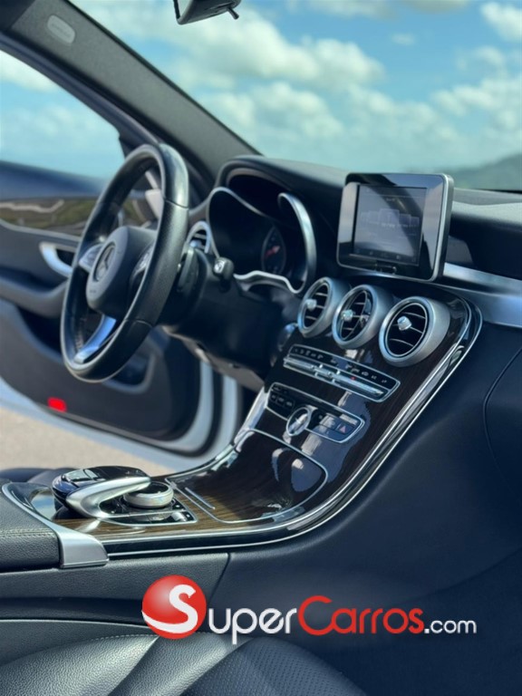 2017 Mercedes-Benz Clase C 250 — foto 11 / 12
