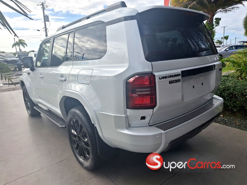 2026 Toyota Land Cruiser Prado Luxury 01 — foto 4 / 7