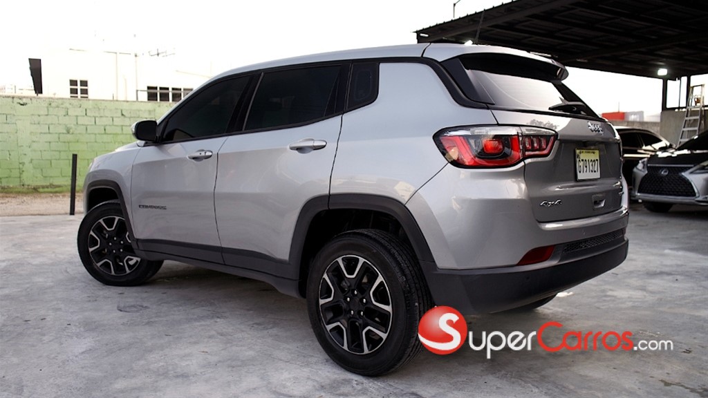 2019 Jeep Compass — foto 2 / 11