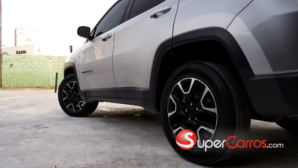 2019 Jeep Compass — foto 4 / 11