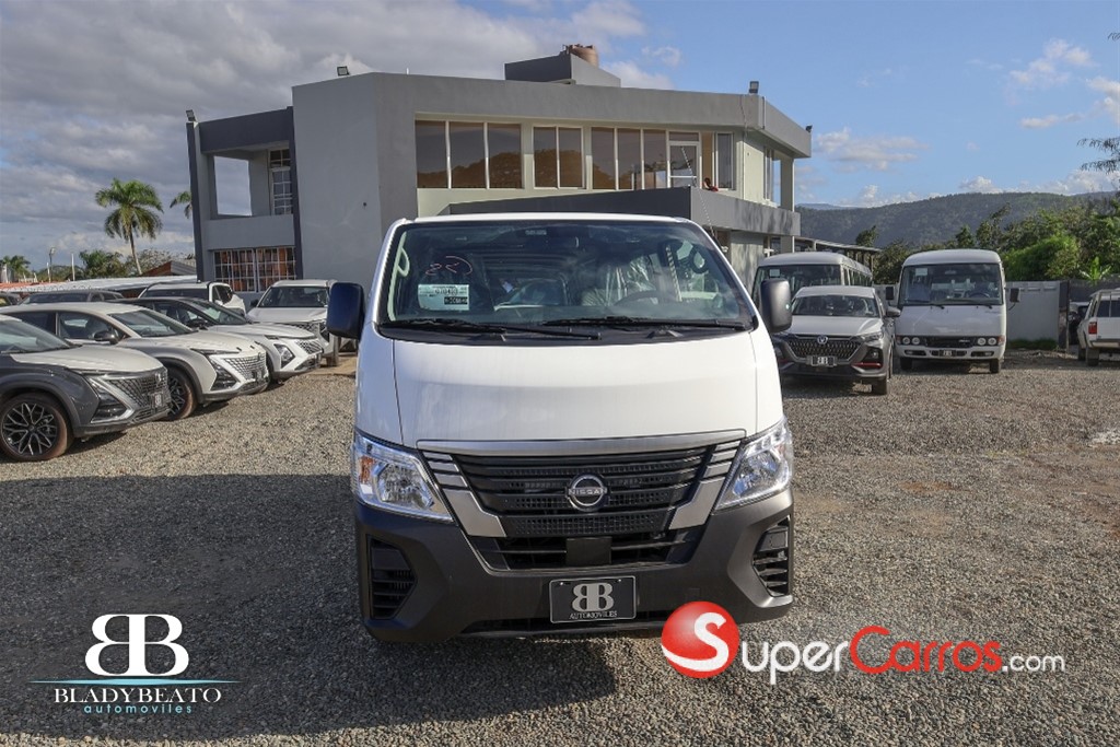 2026 Nissan Urvan — foto 7 / 12