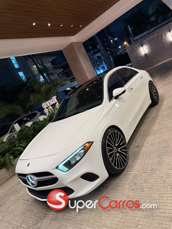 2019 Mercedes-Benz Clase A 220 AMG