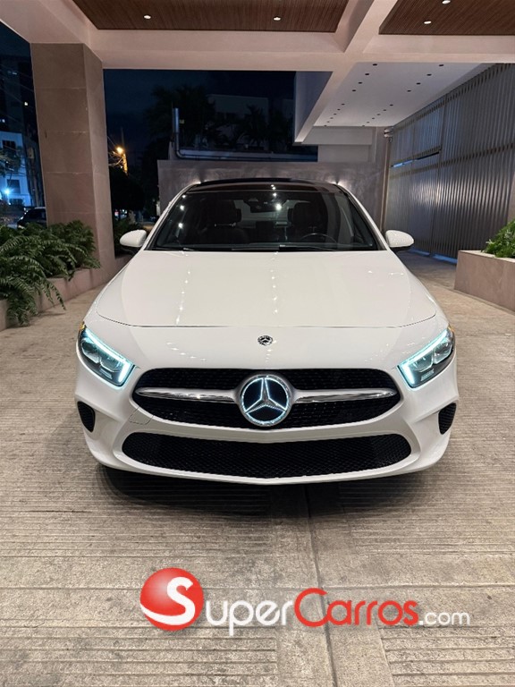 2019 Mercedes-Benz Clase A 220 AMG — foto 2 / 7