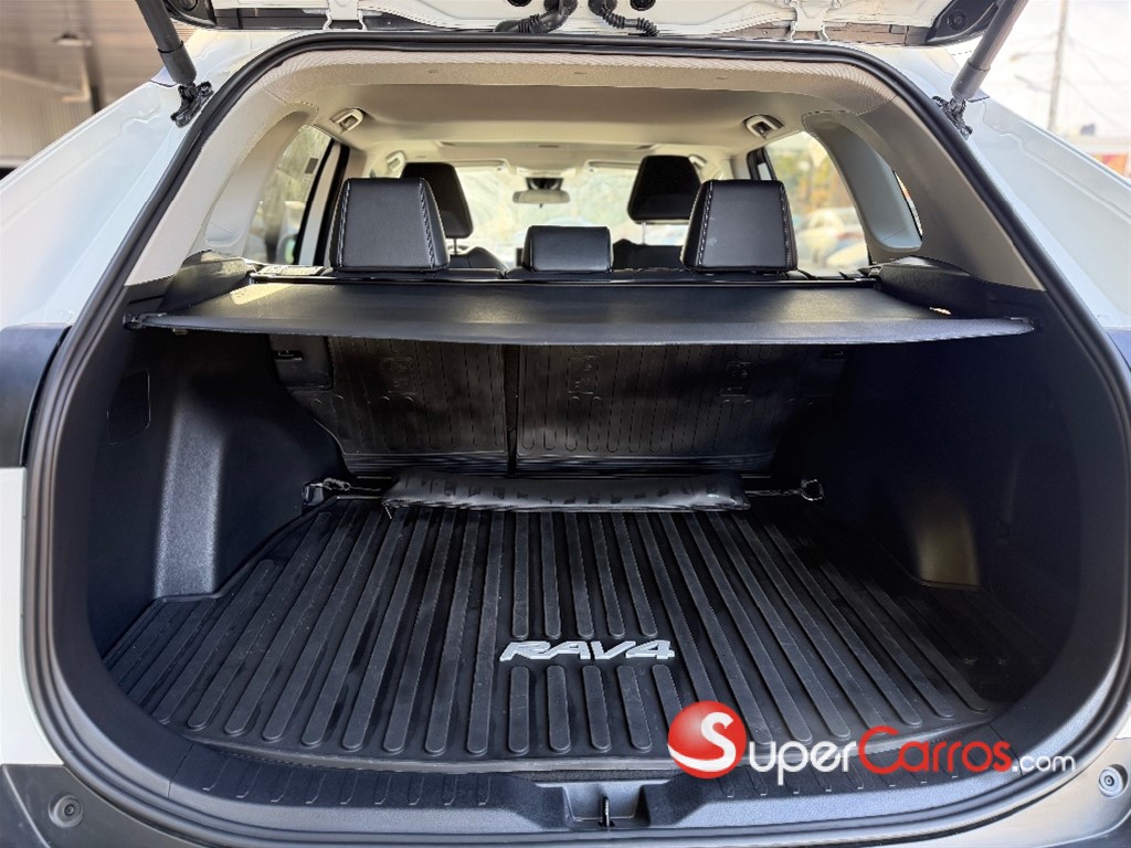 2025 Toyota RAV4 XLE Premium — foto 12 / 12
