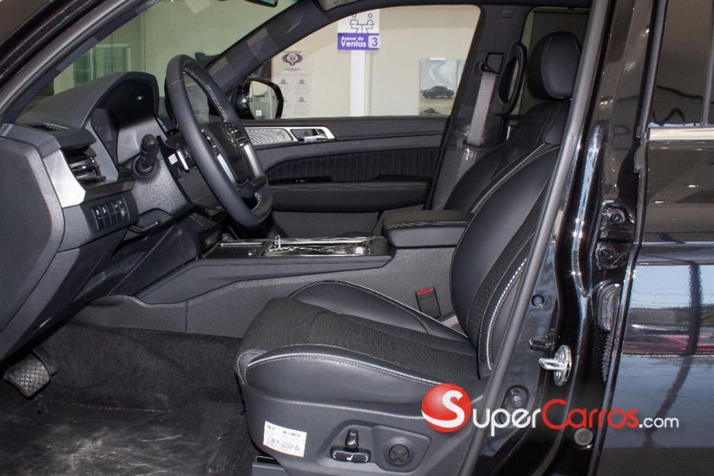 2026 KGM Rexton LIMITED — foto 6 / 11