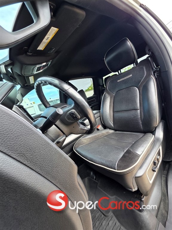 2020 Dodge Ram 1500 Laramie — foto 8 / 12