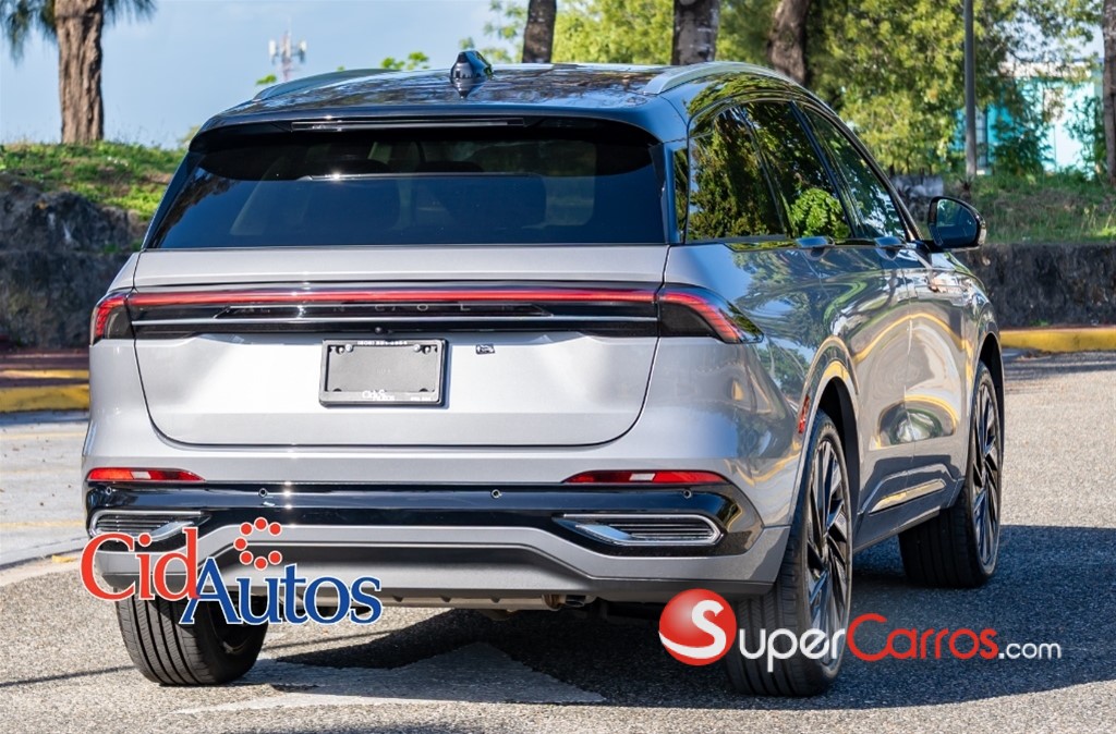 2025 Lincoln Nautilus — foto 3 / 12
