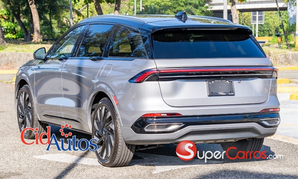 2025 Lincoln Nautilus — foto 4 / 12