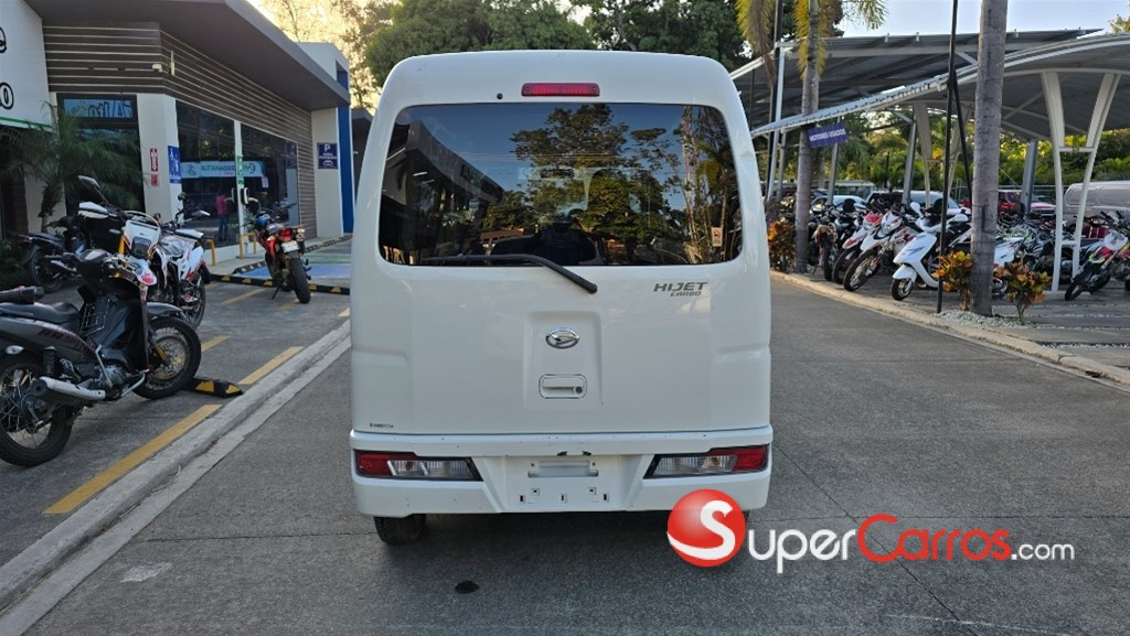 2020 Daihatsu Hijet — foto 7 / 12