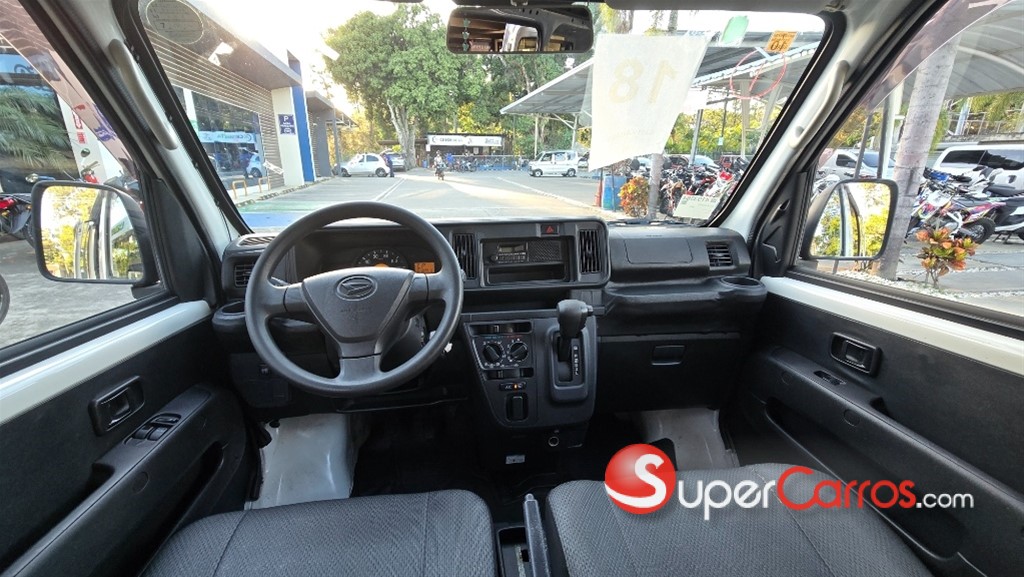 2020 Daihatsu Hijet — foto 10 / 12
