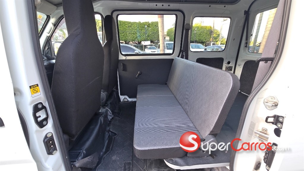 2020 Daihatsu Hijet — foto 11 / 12