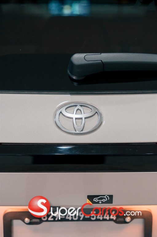 2025 Toyota BZ3X — foto 4 / 6