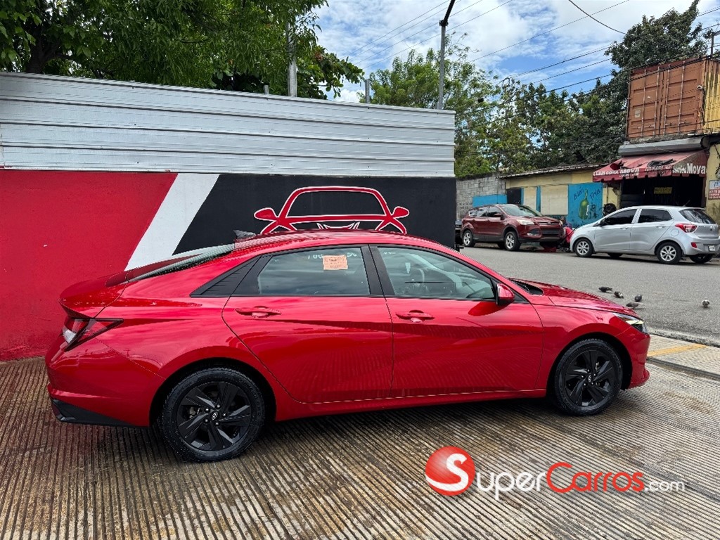2023 Hyundai Elantra SEL — foto 4 / 12