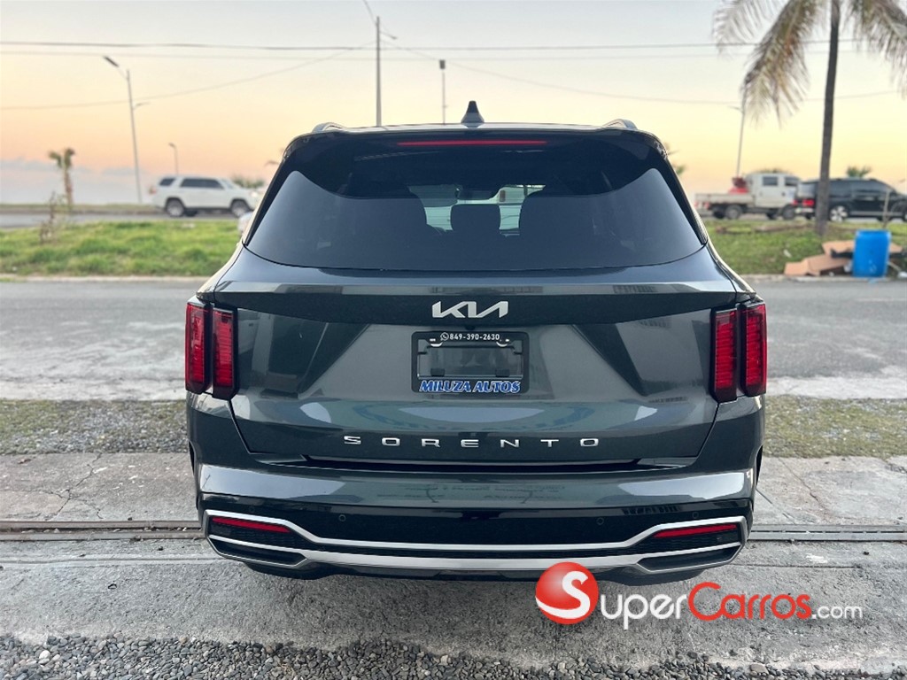 2022 Kia Sorento S — foto 4 / 10