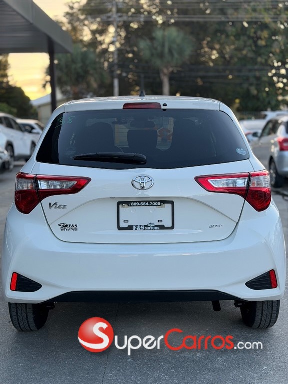 2020 Toyota VITZ — foto 5 / 11