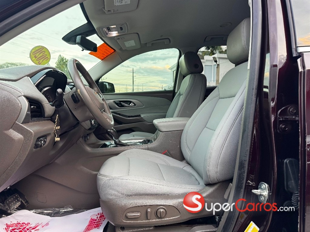 2020 Chevrolet Traverse LT — foto 8 / 12