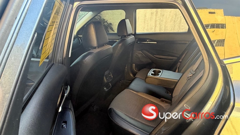 2023 Kia Seltos LX — foto 6 / 8
