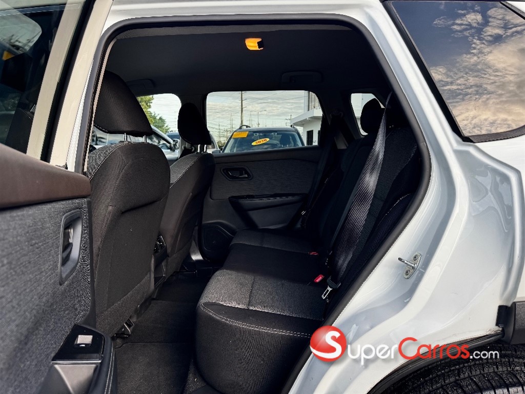 2021 Nissan Rogue S — foto 9 / 12