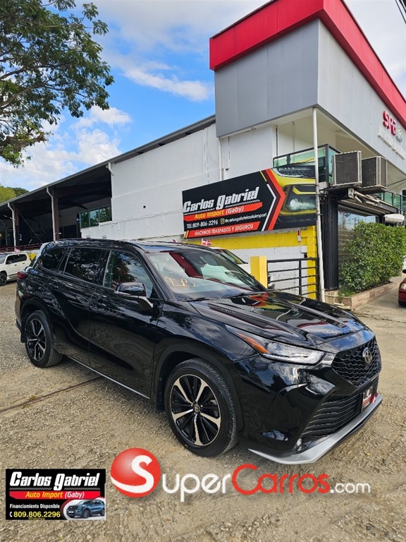 2022 Toyota Highlander XSE — foto 2 / 10