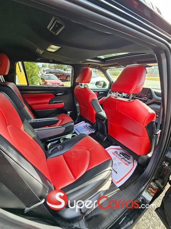 2022 Toyota Highlander XSE — foto 8 / 10