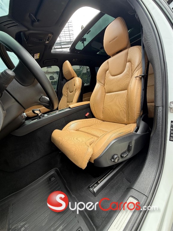 2020 Volvo XC60 T6 Inscription — foto 10 / 12