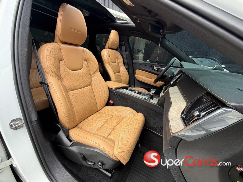 2020 Volvo XC60 T6 Inscription — foto 11 / 12