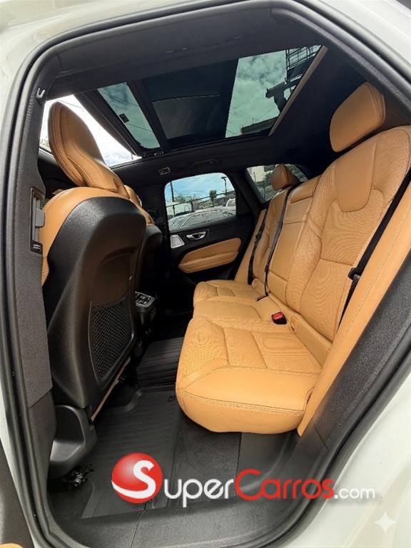 2020 Volvo XC60 T6 Inscription — foto 12 / 12