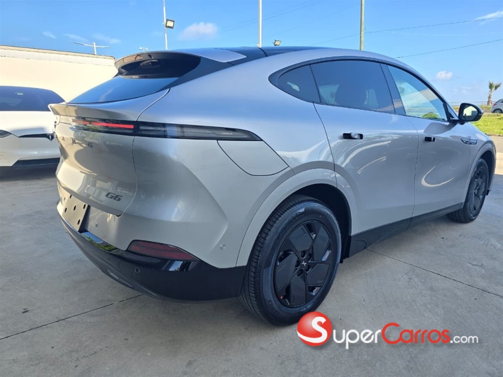 2026 Xpeng G6 Standard Range — foto 3 / 12