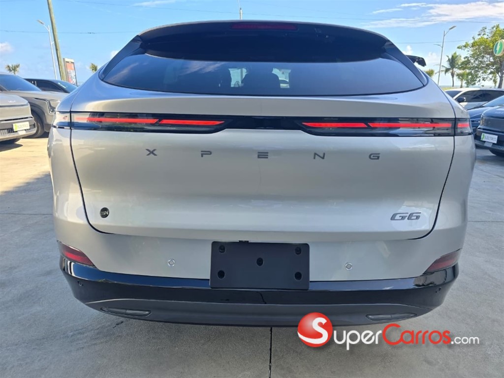 2026 Xpeng G6 Standard Range — foto 4 / 12