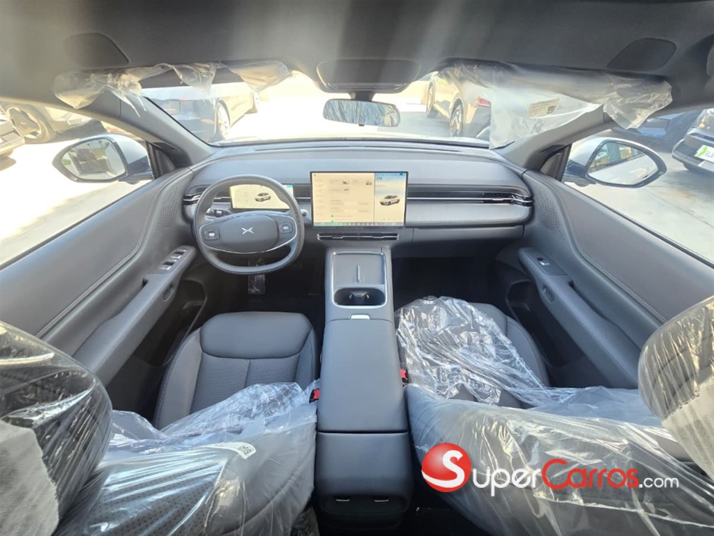 2026 Xpeng G6 Standard Range — foto 9 / 12