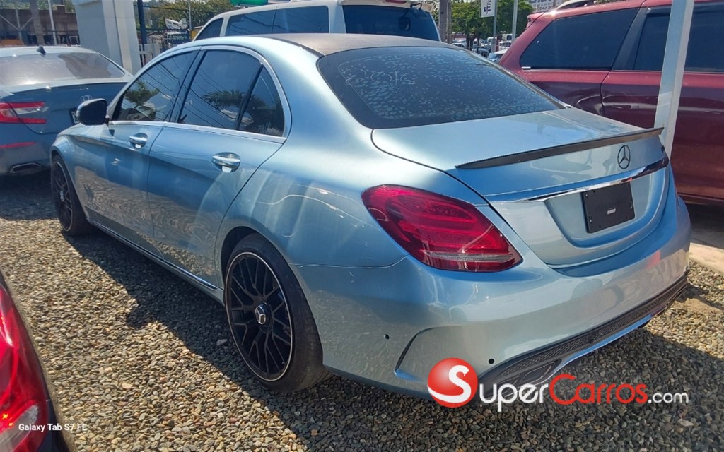 2016 Mercedes-Benz Clase C 300 — foto 4 / 4
