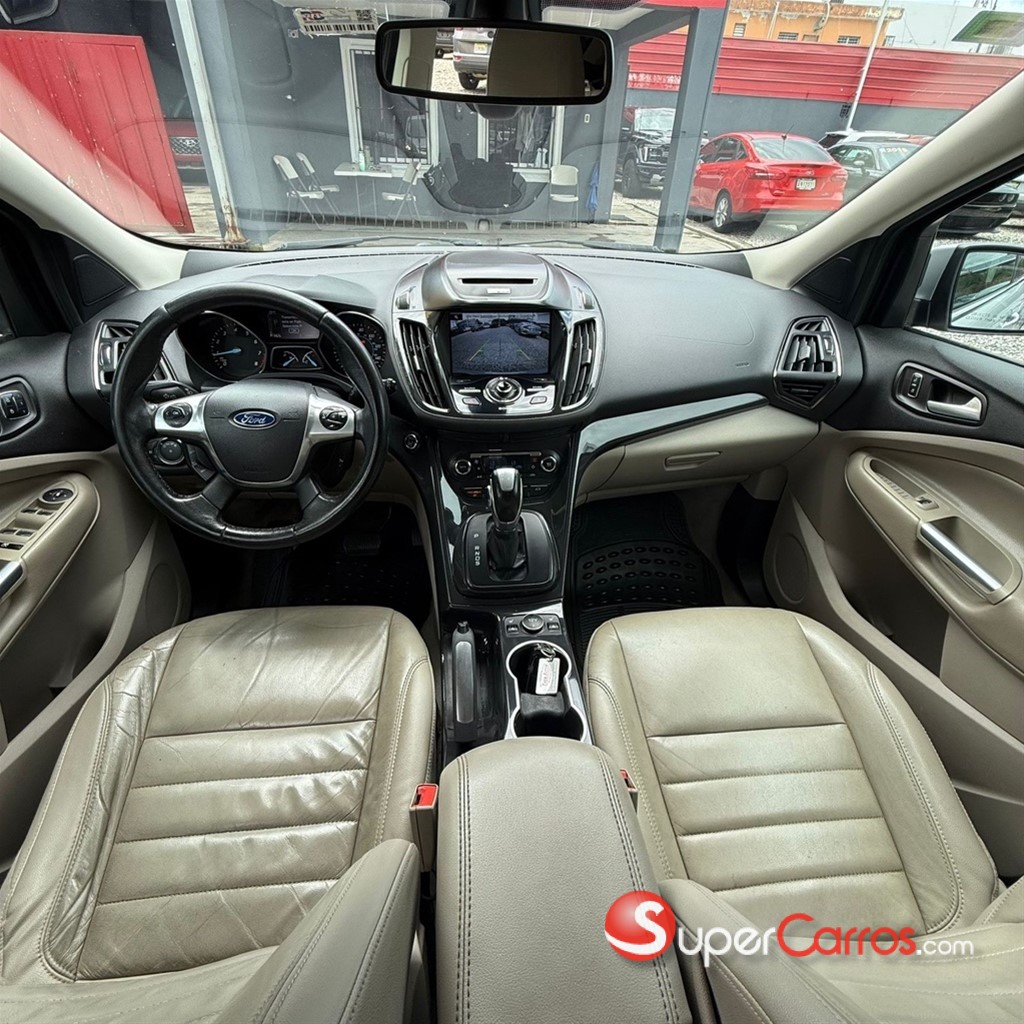 2015 Ford Escape Titanium — foto 8 / 12