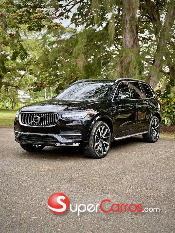 2020 Volvo XC90 Momentum T6